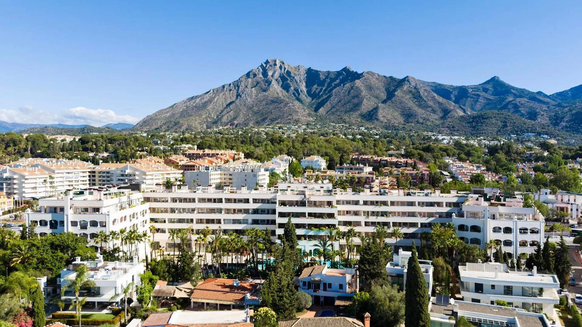 Stunning Renovated 2-Bedroom In Golden Mile Marbella 0*,  Spain