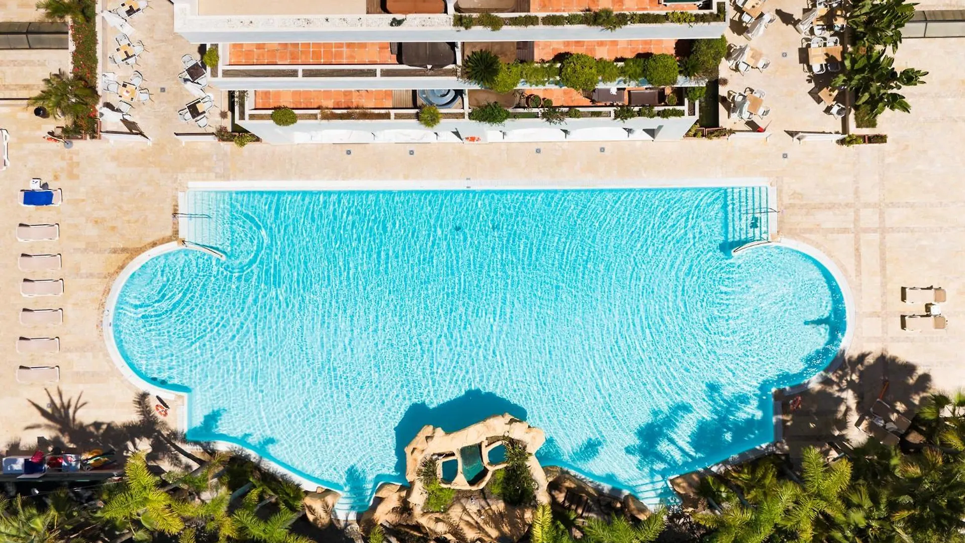Apartment Stunning Renovated 2-Bedroom In Golden Mile Marbella