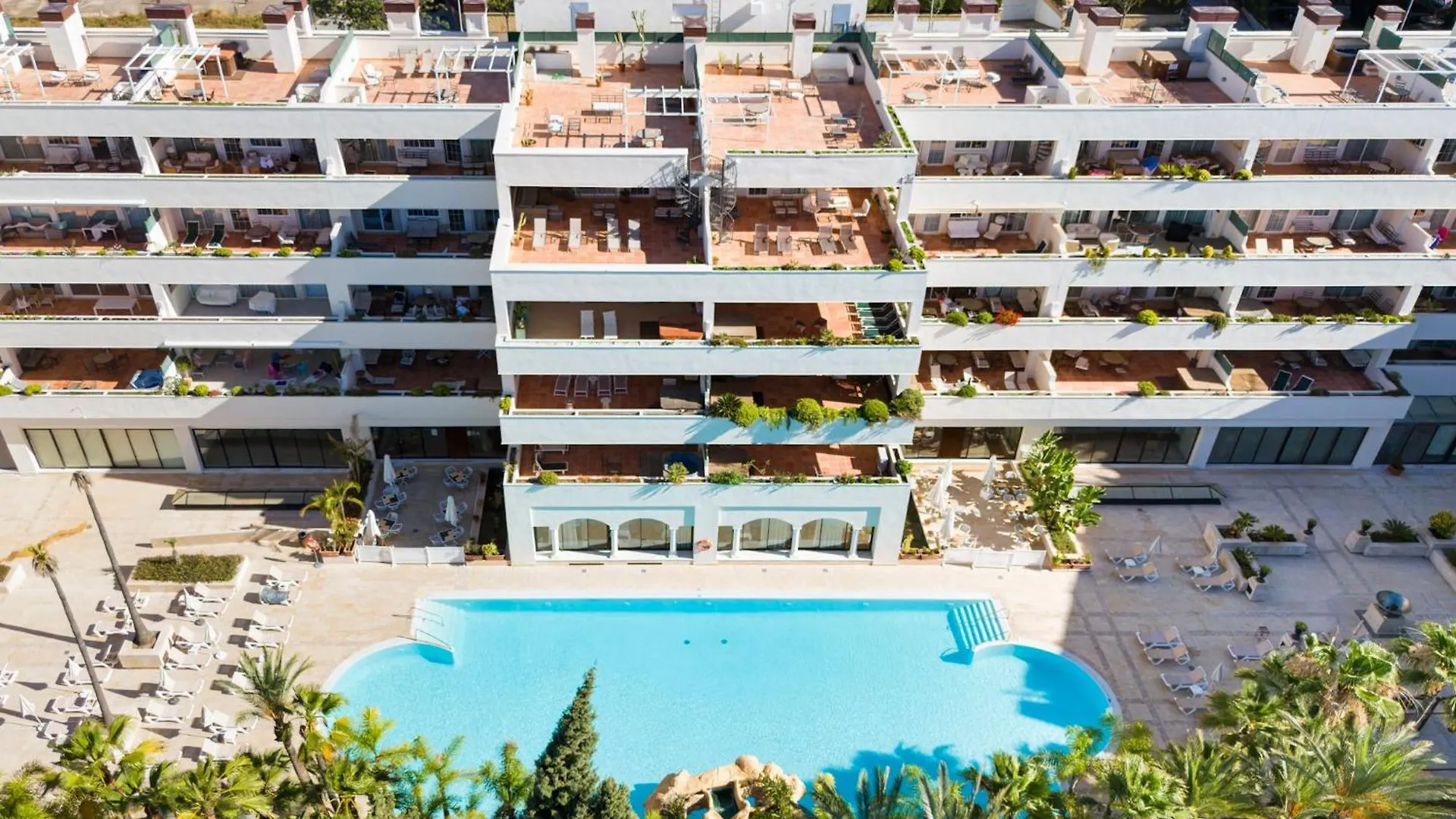 Stunning Renovated 2-Bedroom In Golden Mile Marbella 0*,