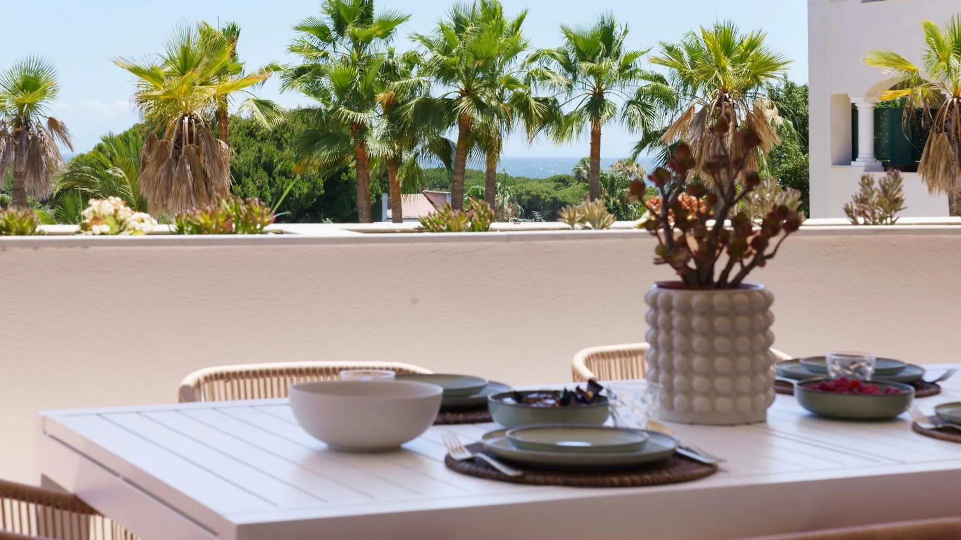Apartment Stunning Renovated 2-Bedroom In Golden Mile Marbella